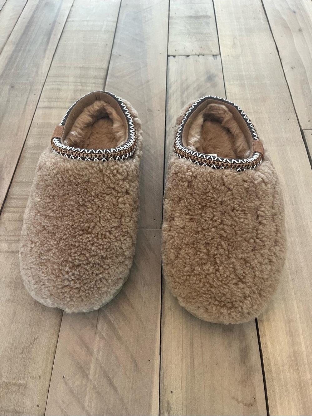 UGG Tasman Maxi Curly 1158356-SHE Slippers Women’s Size 8 Chestnut Sheepskin